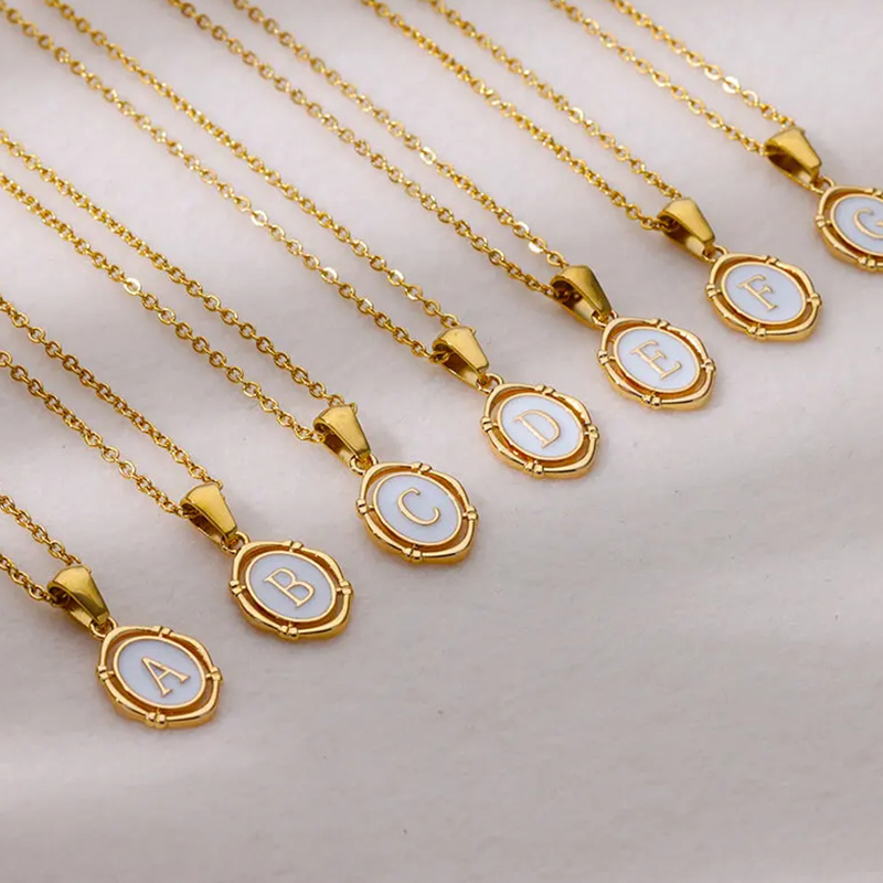 Birth Flower Necklace - A-Z Letter เริ่มต้นสร้อยคอผู้หญิงทองสีสแตนเลสสตีลประณีตสร้อยคอจี้แฟชั่นเครื่องประดับของขวัญ